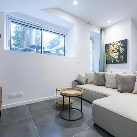 T3 Spacieux Avec Terrasse Et Parking Privatif Appartement *